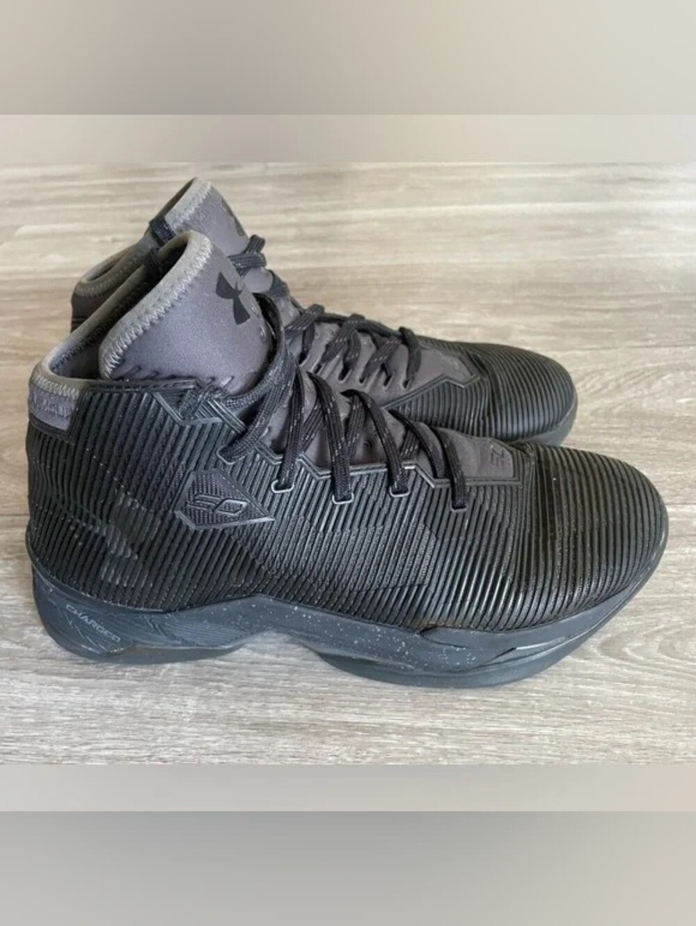 ​Under Armour Curry 2.5 Top Gun Black Charcoal Grey Basketball Shoes Men's 10.5